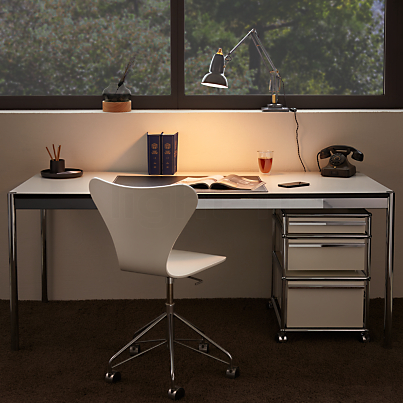 Anglepoise Original 1227 Brass Desk Lamp Application picture