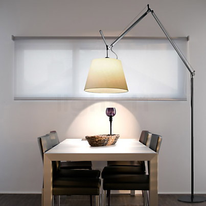 Artemide Tolomeo Mega LED Terra with touch dimmer Application picture