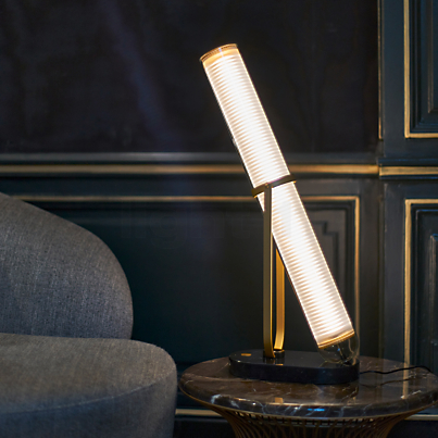 DCW La Lampe Frechin Lampe de table LED Exemple d'utilisation en photo