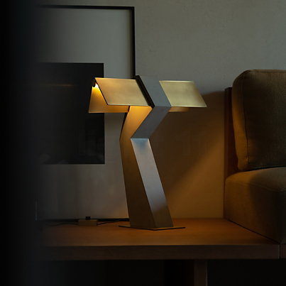 DCW Tau Lampe de table LED Exemple d'utilisation en photo