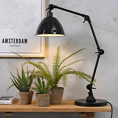 It's about RoMi Amsterdam Lampe de table avec abat-jour en métal Exemple d'utilisation en photo