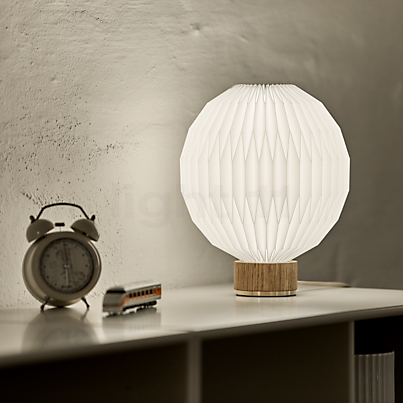 Le Klint Model 375 Table Lamp Application picture