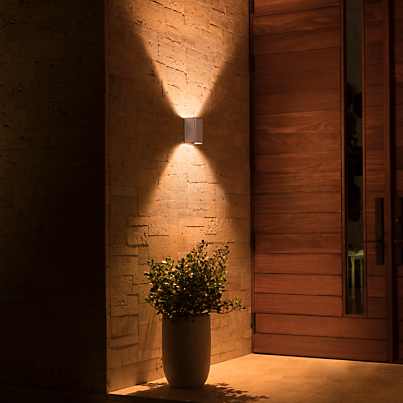 Philips Hue White &amp; Color Ambiance Resonate Wall Light LED Application picture