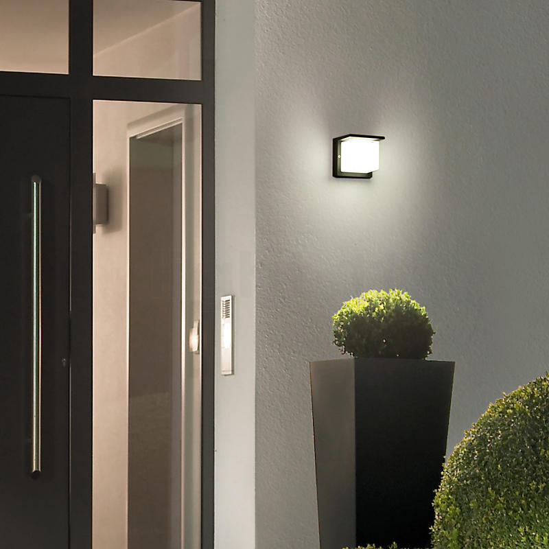 Lampes d'extérieur : Lumière ponctuelle pour portails et porches