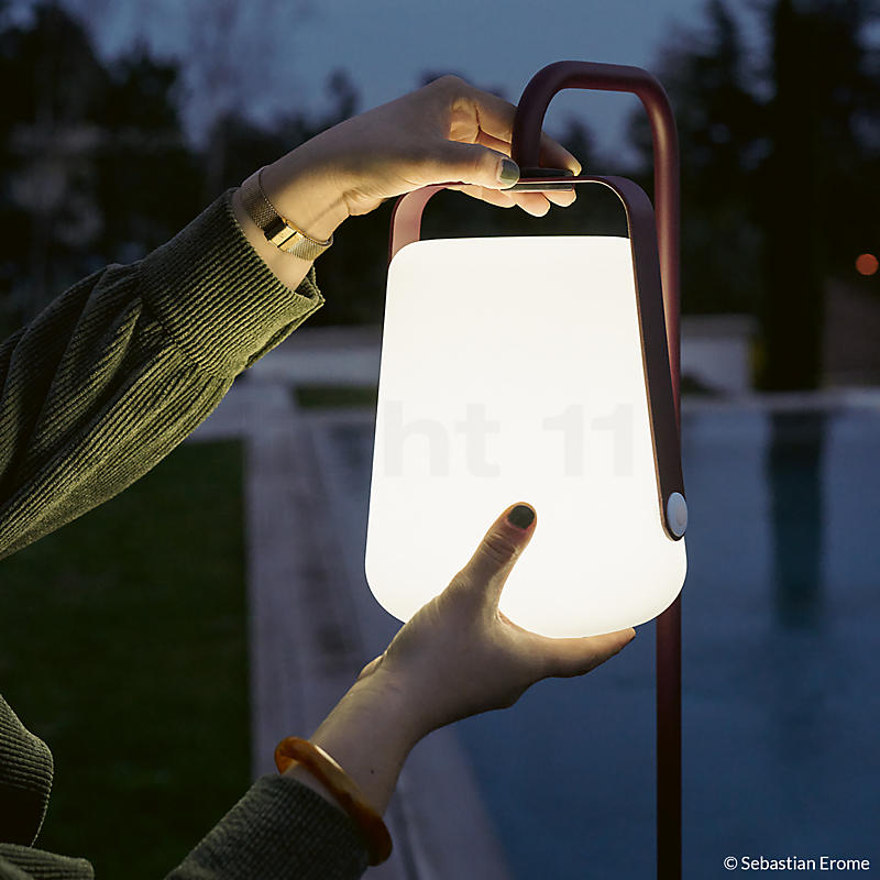 Fermob Balad Lampadaire LED Exemple d'utilisation en photo