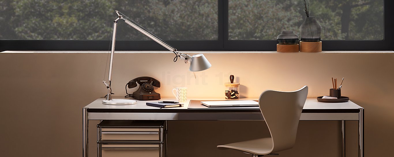 Artemide Tolomeo Tavolo Anwendungsbild