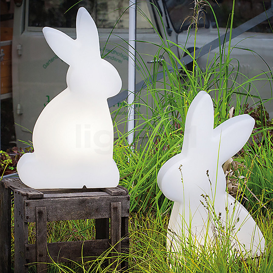 8 seasons design Shining Rabbit Lampe de table Exemple d'utilisation en photo