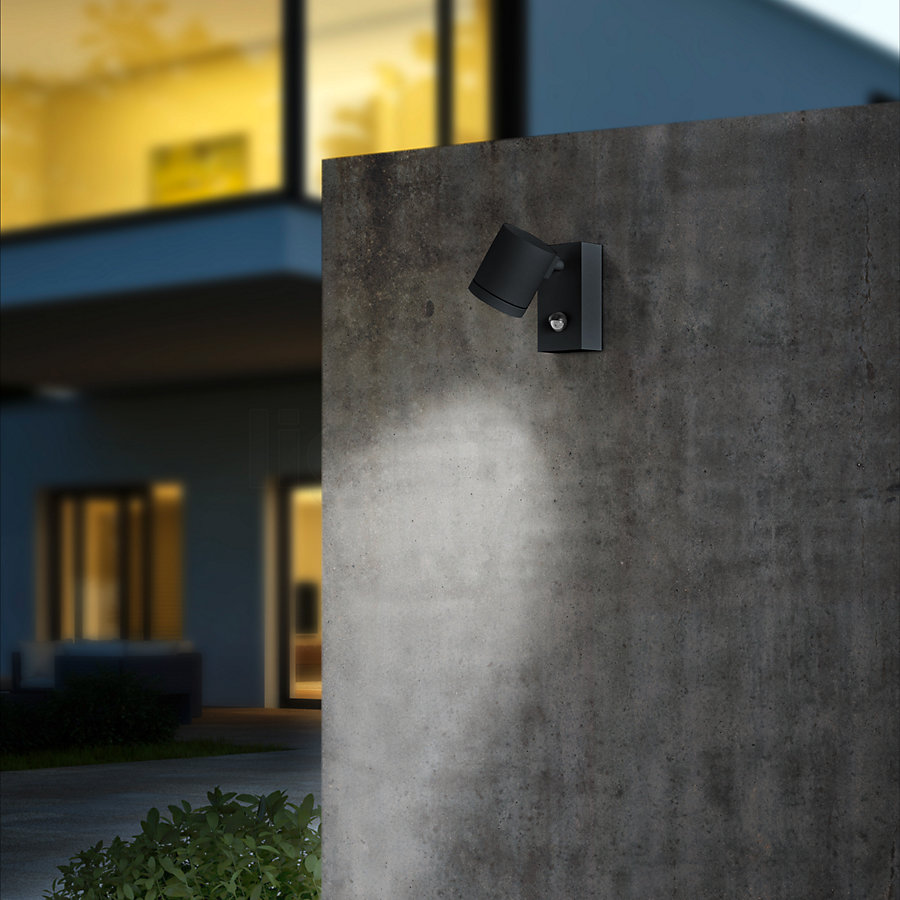 Helestra Part Wall Light LED with Motion Detector Application picture