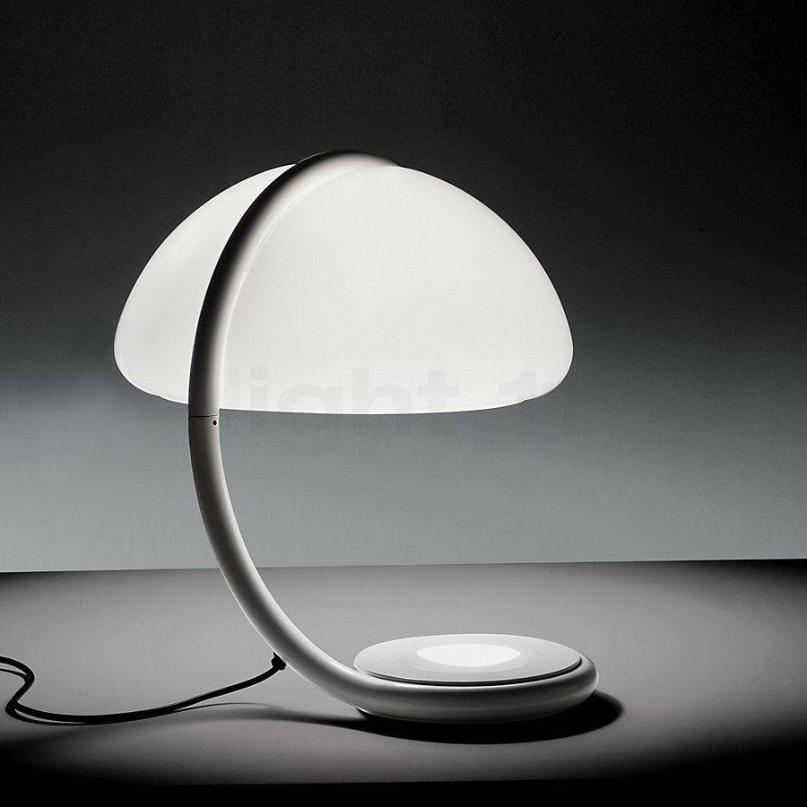 Martinelli Luce Serpente Lampe de table Exemple d'utilisation en photo
