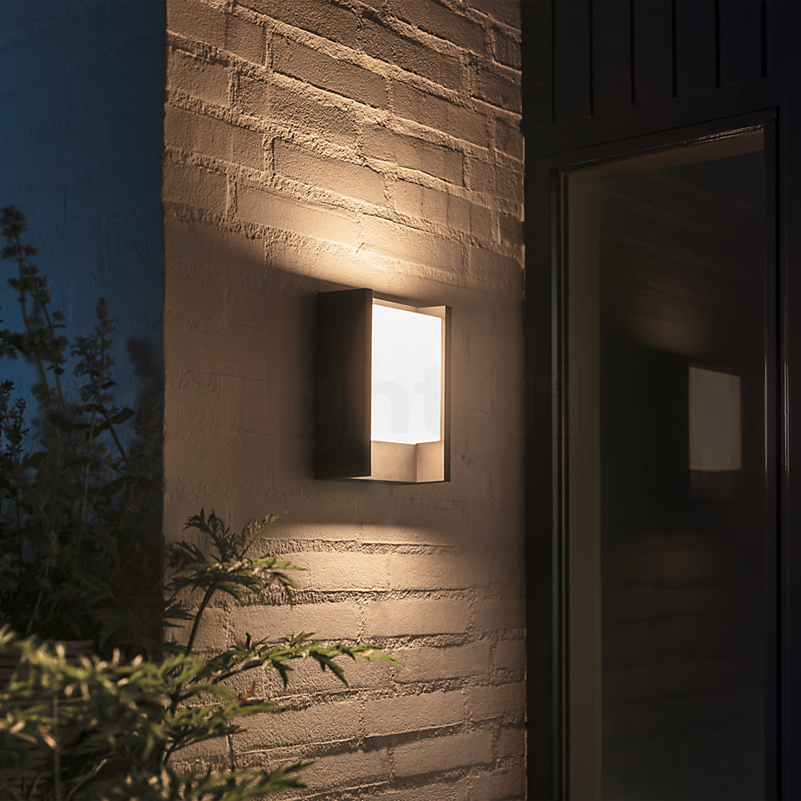 Lampes d'extérieur : Lumière ponctuelle pour portails et porches en vente  sur