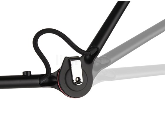 DCW Lampe Gras No 303 Applique noir - Les articulations flexibles permettent un grand nombre d'ajustements possibles.