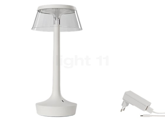 Flos Bon Jour Unplugged Lampe rechargeable LED corps blanc/couronner maille - Cette lampe sans fil est fournie avec un câble USB et un chargeur adapté.