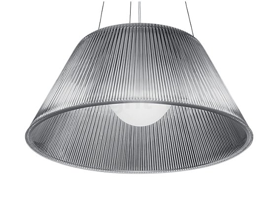 Flos Romeo Moon S2 transparent - As soon as the light is switched on, the shade of the Romeo Moon reflects the light downwards and shimmers in its own light.
