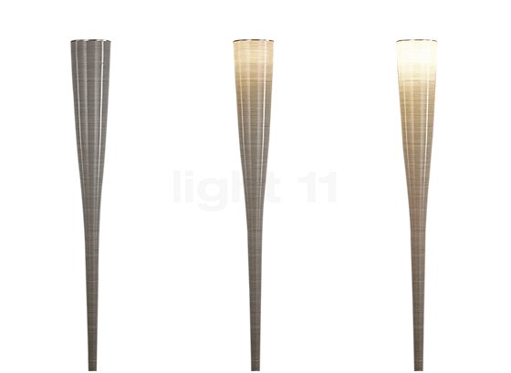 Foscarini Mite Terra gul - Depending on the dimming level, the upper part of the floor lamp is softly illuminated while the remaining light is directed towards the ceiling.