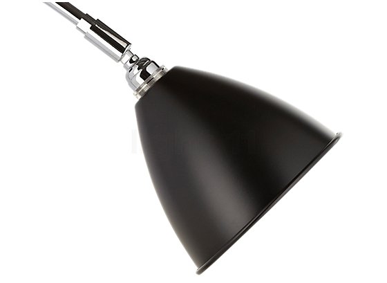 Gubi BL7 Lampada da parete cromo/nero - Uno snodo sferico consente la rotazione della testa in tutte le direzioni, in modo da ottenere un'illuminazione flessibile.