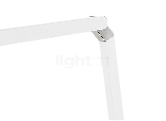 Nimbus Roxxane Home Leeslamp wit mat - De staande lamp is middels een uitgekiende scharniertechnologie boterzacht instelbaar.