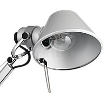 Artemide Tolomeo Lettura poleret og eloxeret aluminium - Thanks to a practical handle on the light head, the Tolomeo may be aligned as desired.
