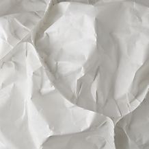 Belux Cloud XL LED blanc - La Cloud est fabriqué en toison de polyester retravaillé qui rappelle l'aspect et le toucher du papier froissé.