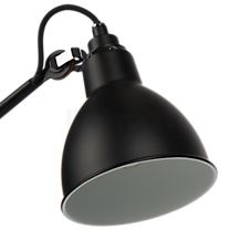 DCW Lampe Gras No 304 CA Væglampe sort blå - An E14 lamp socket allows for flexible lamping.