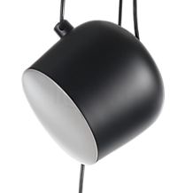 Flos Aim Small Sospensione LED black - Thanks to its satin-finished diffuser, the Aim Sospensione supplies completely glare-free zone lighting.