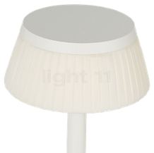 Flos Bon Jour Unplugged Akkuleuchte LED body chrom glänzend/krone Rattan - Der Schirm bzw. die "Krone" der Tischleuchte ist in verschiedenen Varianten erhältlich und kann nach Wunsch ausgetauscht werden