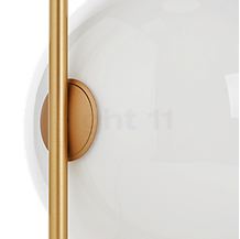 Flos IC Lights T2 brass matt - The connection between the diffuser and the frame is nearly invisible.