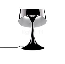 Flos Spunlight Lampada da tavolo bianco - Il piede lineare della Spun Light le conferisce un'estetica davvero speciale.