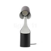 Le Klint Mutatio Lampe de table noir - Au creux de son abat-jour particulier, la Mutatio héberge une ampoule de culot E14.