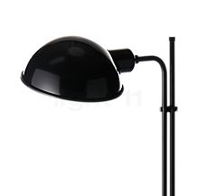 Marset Funiculi Vloerlamp zwart - De metalen kap van de staande lampen Funiculi kunnen voor op behoeften afgestemde verlichting 360° draaien.