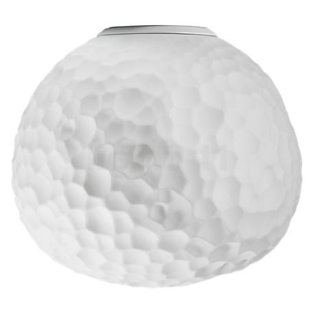 Artemide Meteorite Soffitto/Parete ø15 cm - The round shade made of opal glass resembles the cratered surfaces of a moon or another celestial body.