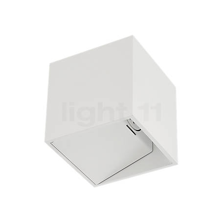 Bruck Cranny Væglampe LED krom mat - 2.700 K - This wall light scores points with a linear design and discreet look.