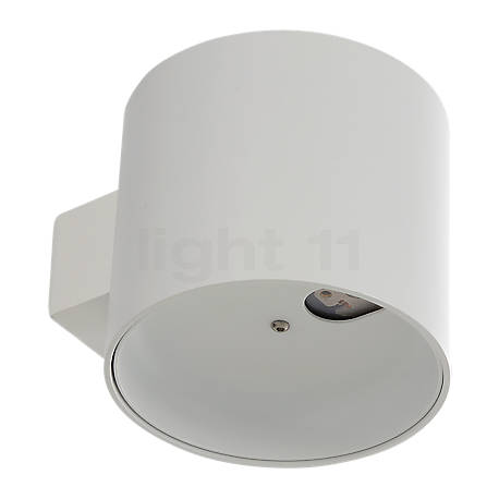 Delta Light Orbit LED blanc - 2.700 K - L'applique produit, avec discrétion, sa lumière autant vers le haut que vers le bas, sans éblouir.