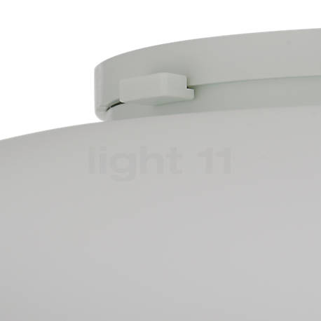 Fabbian Lumi White Applique/Plafonnier ø30 cm - Grâce à un mécanisme ingénieux, le changement de l'ampoule usagée se trouve être très facile, sans nécesssiter le moindre outil. 