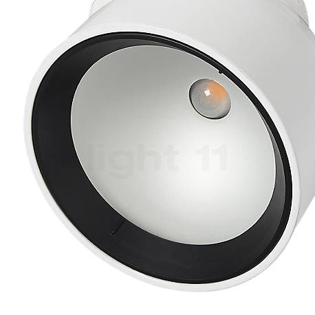 Flos Wan Spot LED wit - De lampenkap is individueel instelbaar.