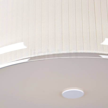 Marset Mercer, lámpara de techo blanco perla - La pantalla de vidrio soplado está envuelta en una banda preciosa de algodón.