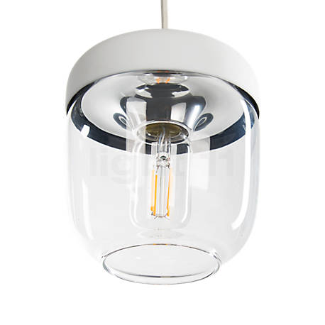 Umage Acorn Pendel rustfrit stål - kabel hvid - The E27 socket allows for the use of an LED filament lamp.