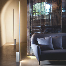 Nemo Linescapes – Lámpara de pie led — imagen 3