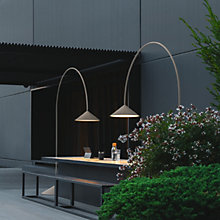 Vibia Out – Lámpara de pie led — imagen 3