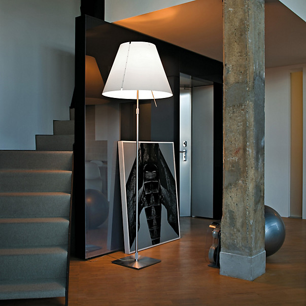 Luceplan Grande Costanza Terra with Telescopic Aluminium Stem and Touch Dimmer Application picture