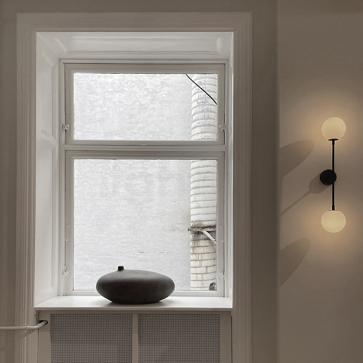 Buy 101 Copenhagen Drop Bulp Wall Light at light11.eu