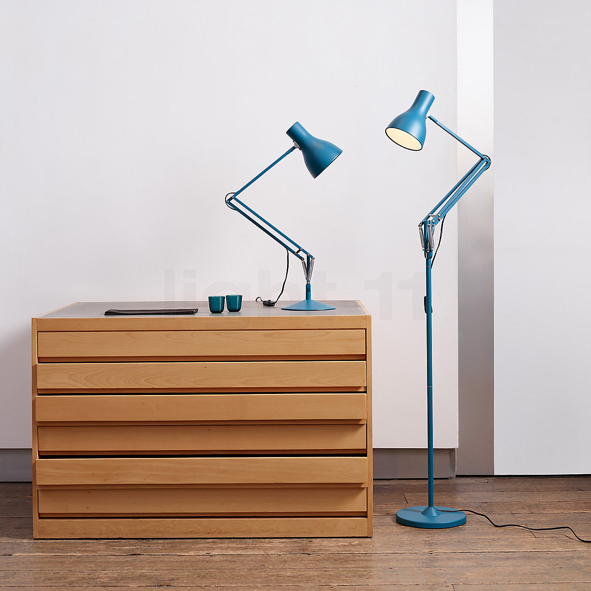 Wooden anglepoise hotsell desk lamp