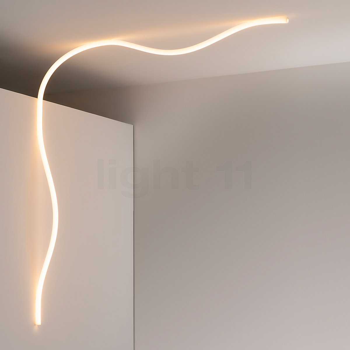 grot Demonteer gek geworden Buy Artemide La Linea Flexible Light LED at light11.eu