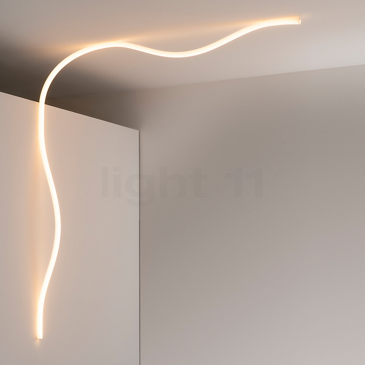 Buy Artemide La Linea Flexible Light LED at light11.eu