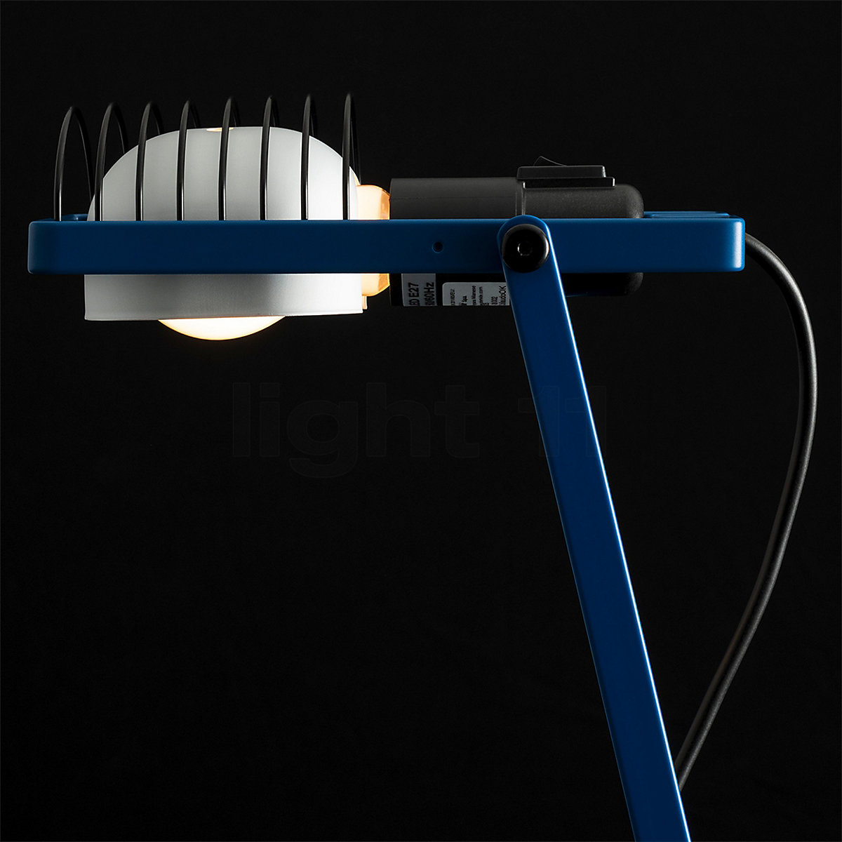 Buy Artemide Sintesi Table Lamp at light11.eu