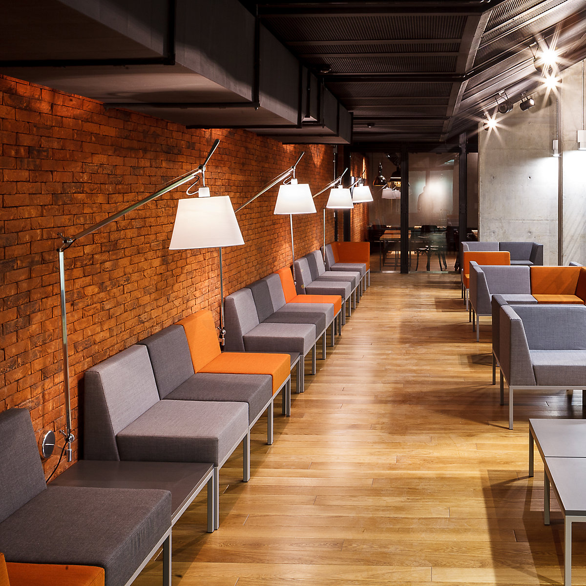 Buy Artemide Tolomeo Mega Parete at light11.eu