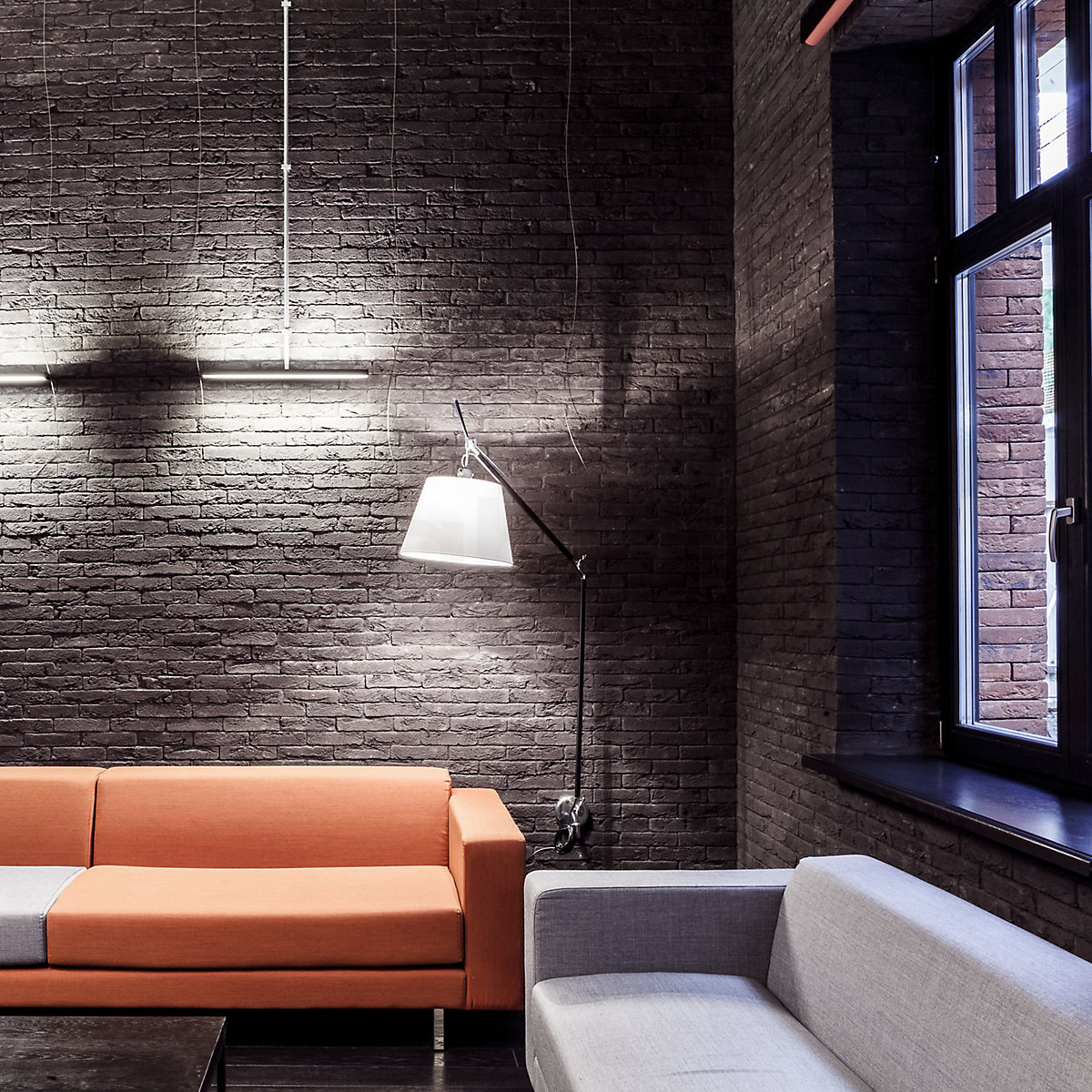 Tolomeo mega wall store