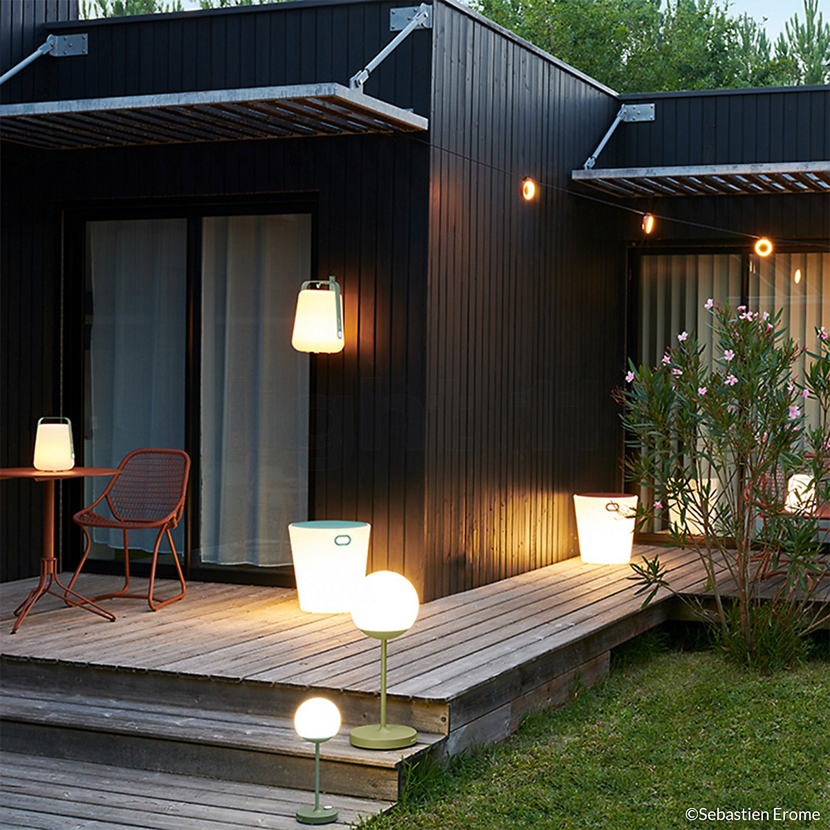 Buy Fermob Inouï Leuchthocker LED at light11.eu