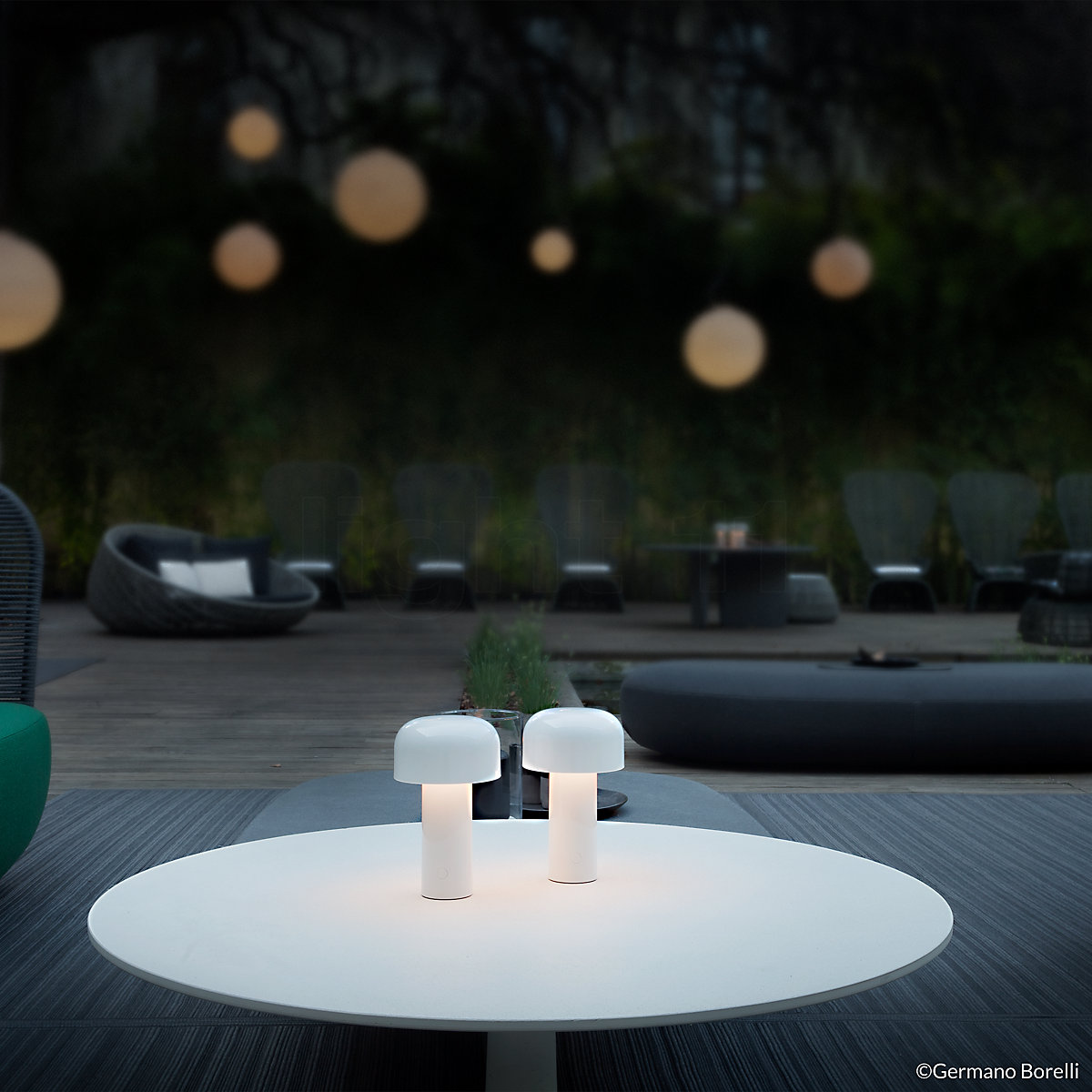 Lampe de table Flos Bellhop Battery LED light11.fr