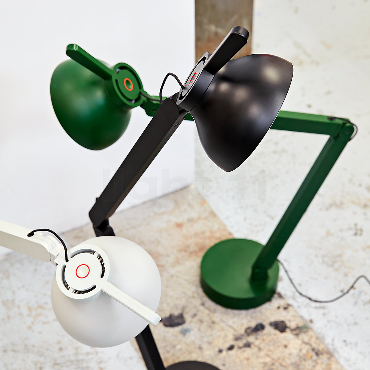 Hay pc task deals lamp