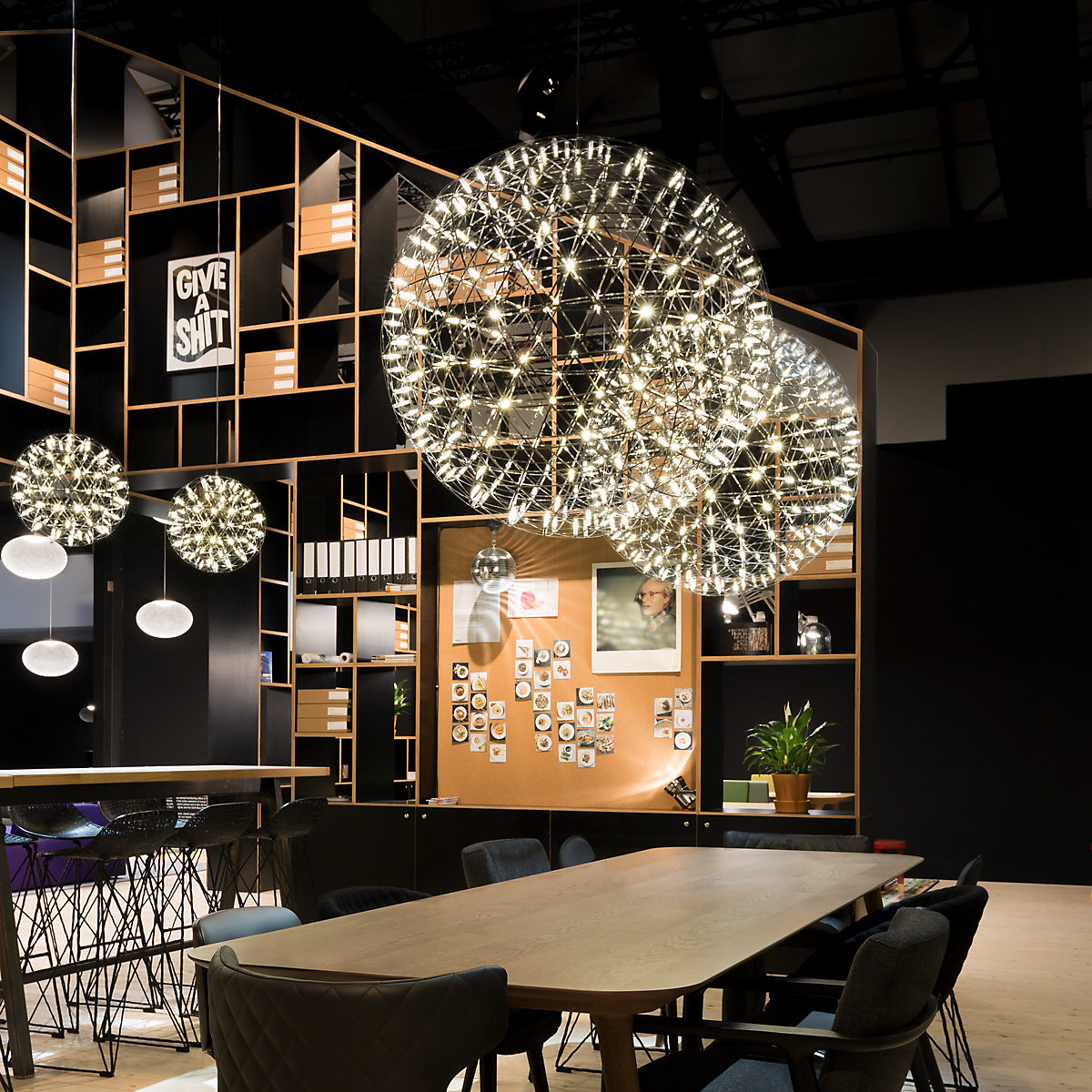 Buy Moooi Raimond II Pendant light LED at light11.eu